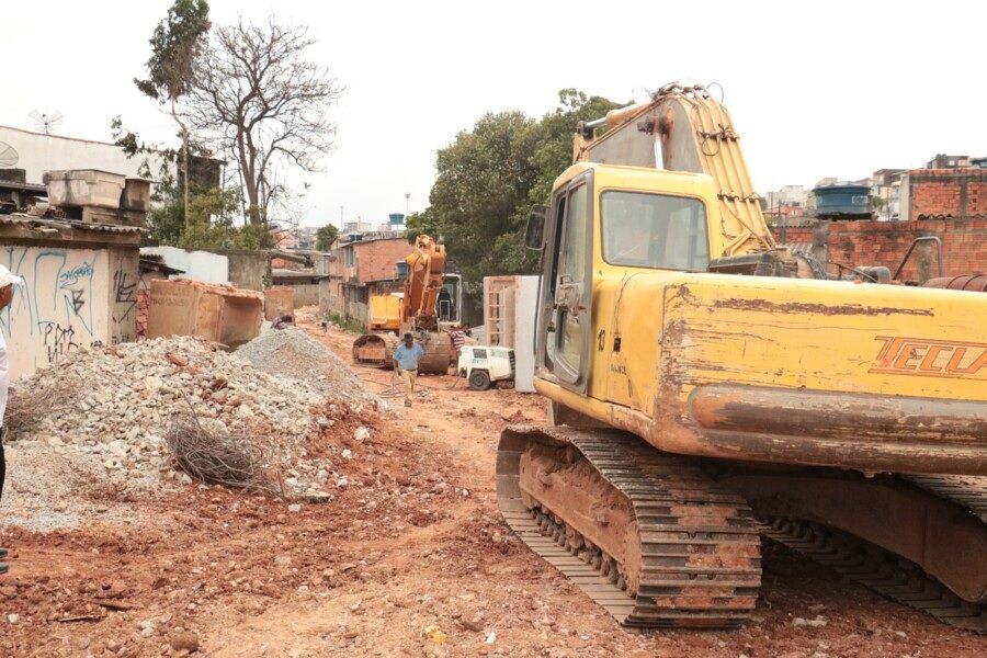 obra contra enchentes em Carapicuíba 