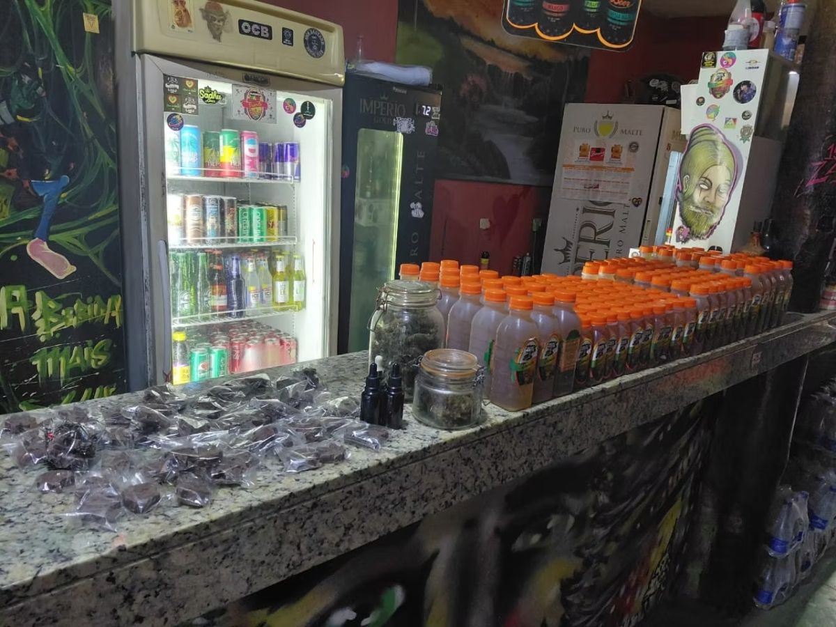 tráfico de drogas criança escola carapicuíba 