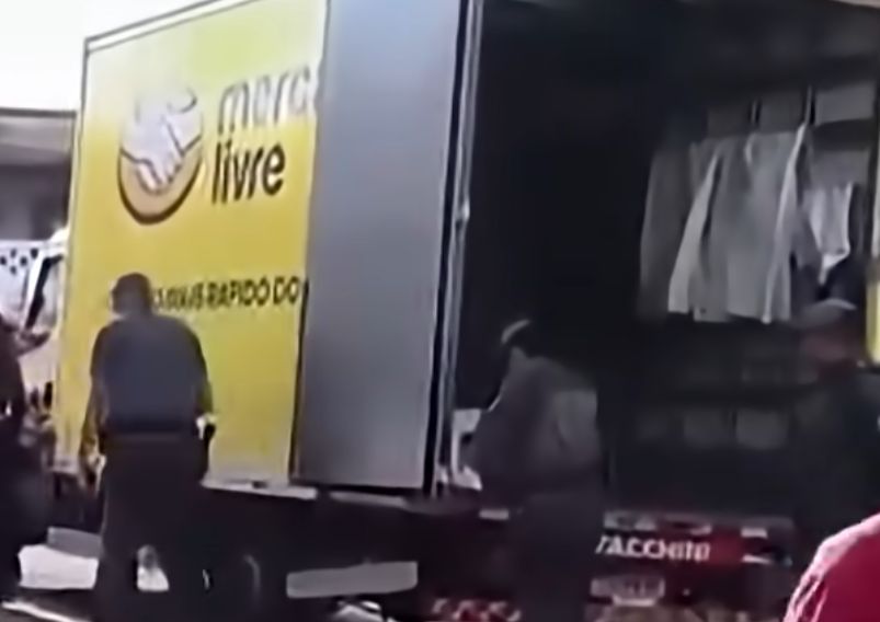 Osasco: motorista do Mercado Livre é sequestrado durante roubo de carga