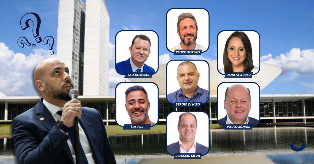 Prefeito de Osasco, Gerson Pessoa, observando os candidatos a deputado federal do seu grupo político