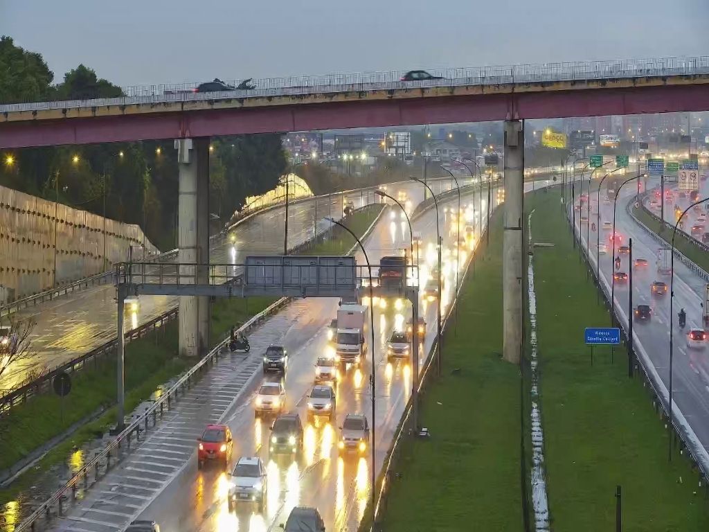 Barueri: cidade registra mais de 20 pontos de lentidão nesta quinta (10)