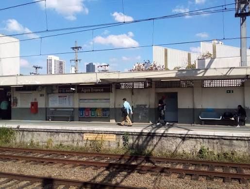 estação água branca 