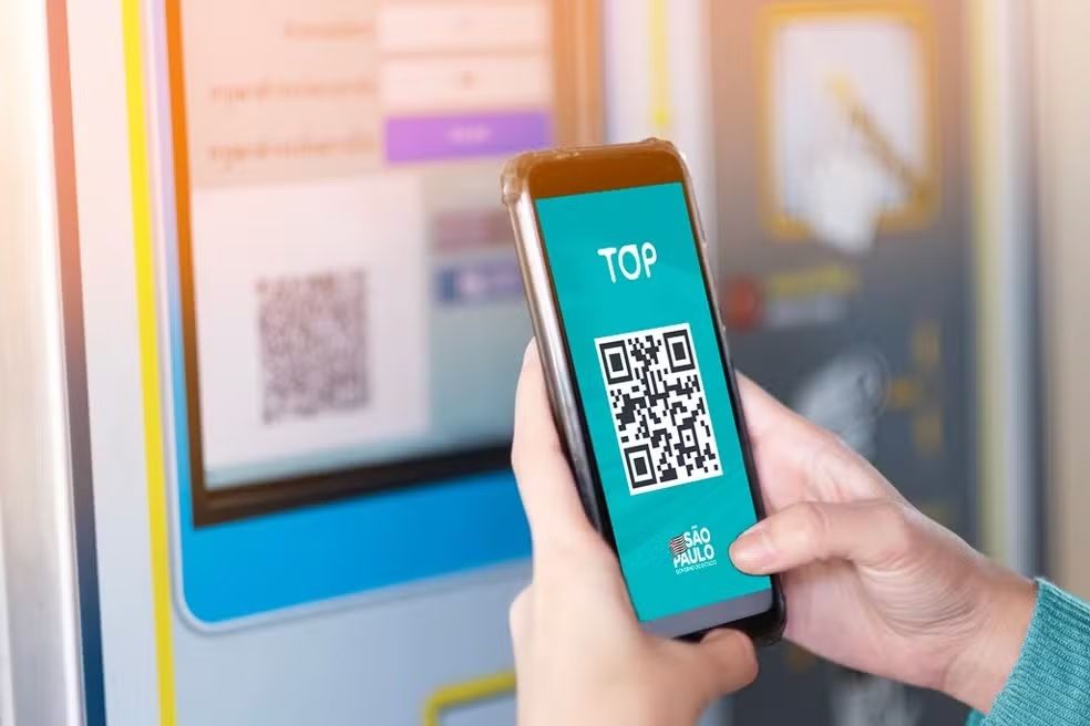Metrô amplia pagamento por aproximação nas linhas 1, 2, 3 e 15