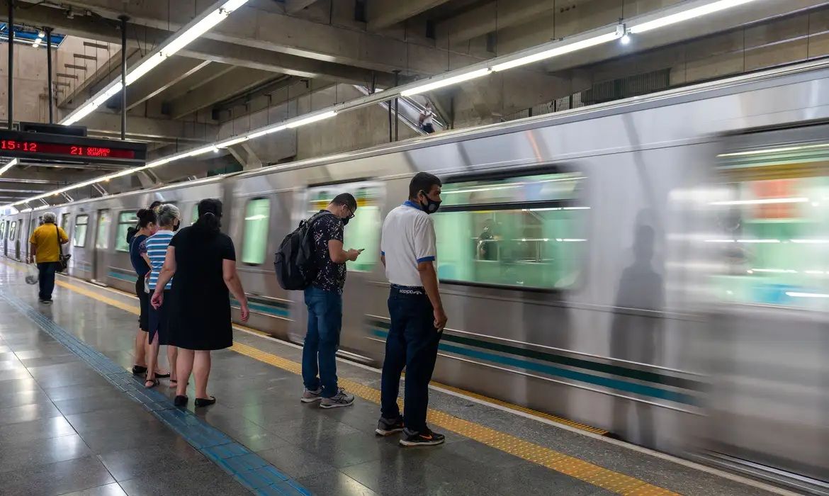 Metrô rovena rosa agência brasil linha 22