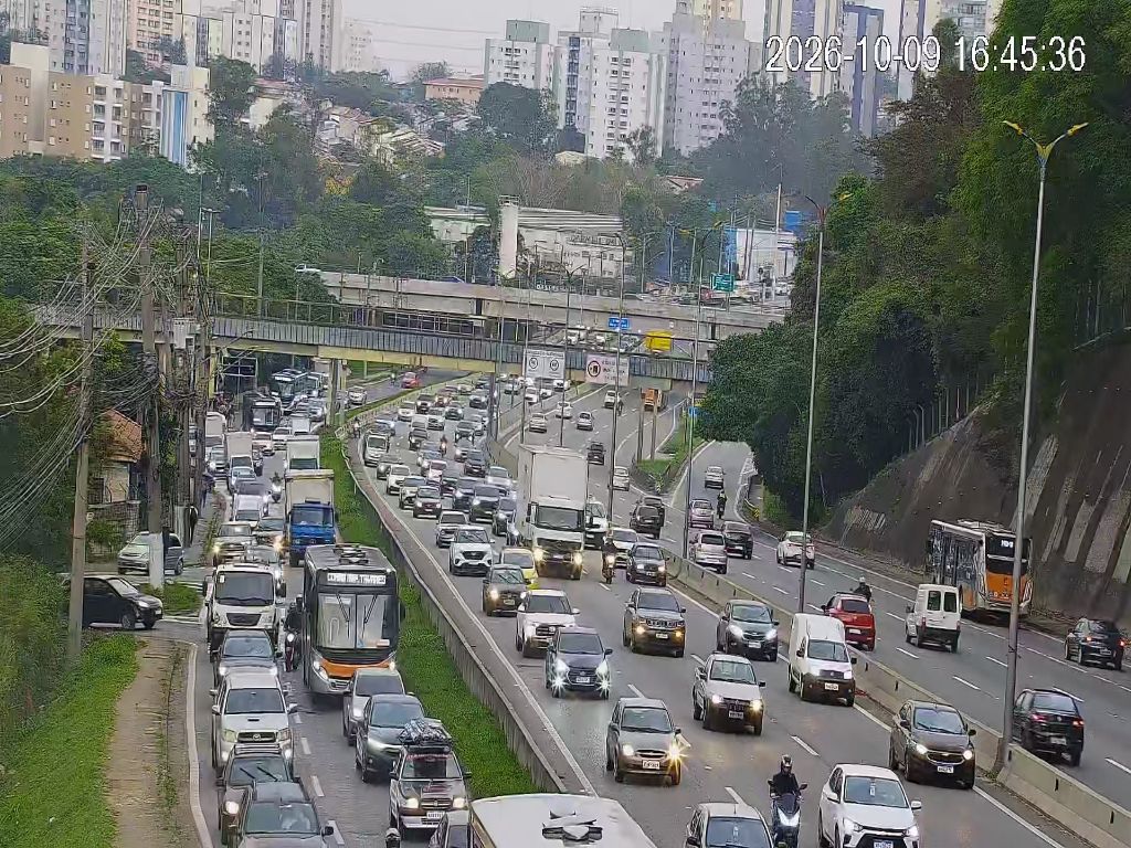 Alphaville: região tem mais de 20 pontos de lentidão nesta sexta (9)